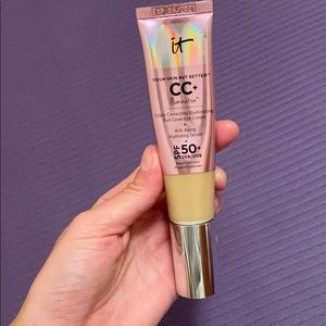 it cosmetics CC+ illumination